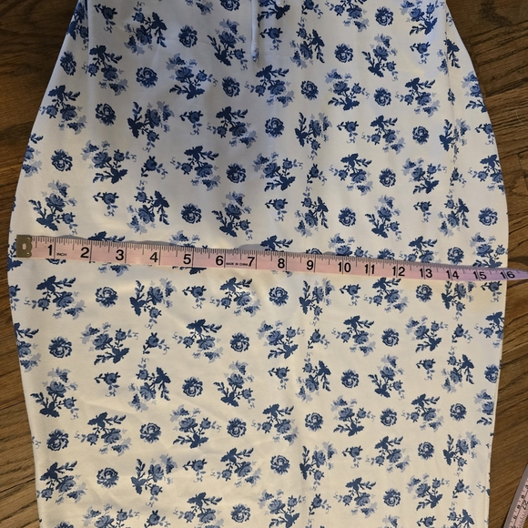 Elegant Blue Floral Maxi Dress - Picture 6 of 6